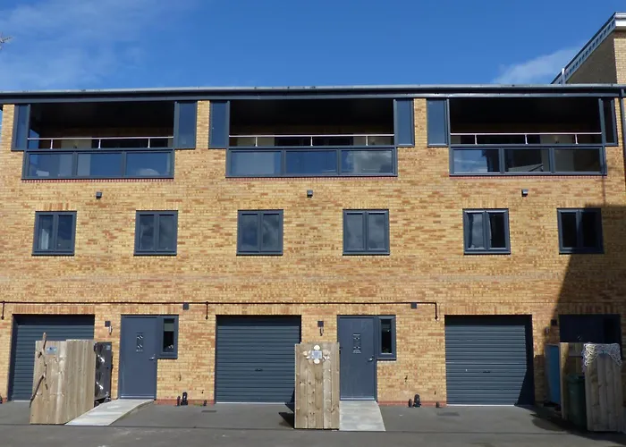 Seashell - Hornsea Duplex Apartment With Sea Views And Balconies